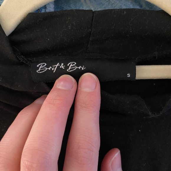 Black Short Sleeve Top with Side Ties - Picture 4 of 4